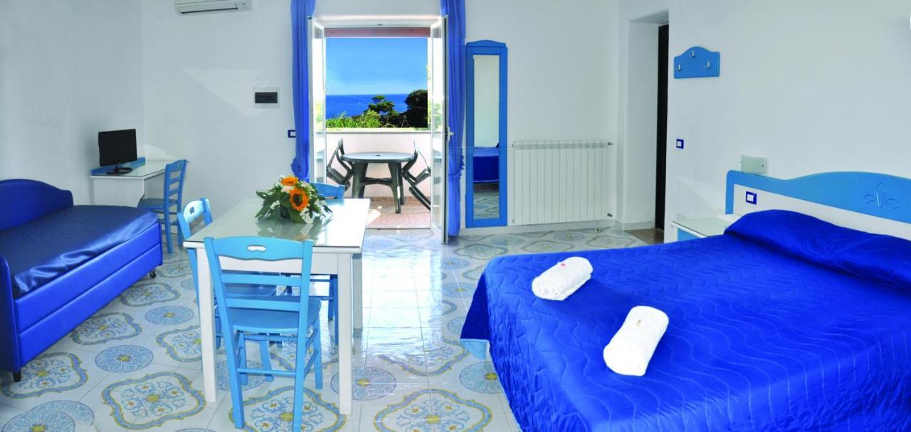 Myremi * Forio di Ischia